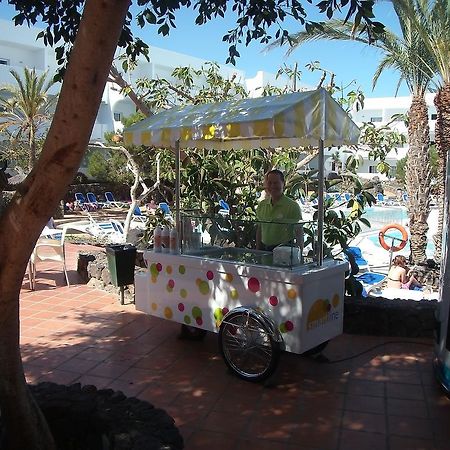 Apartamentos Ficus Costa Teguise Eksteriør billede