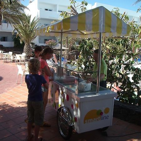 Apartamentos Ficus Costa Teguise Eksteriør billede