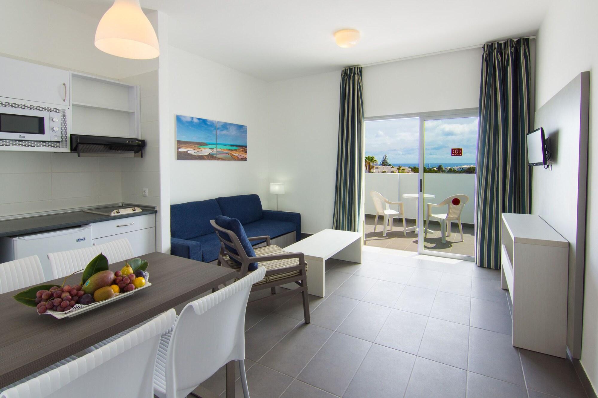 Apartamentos Ficus Costa Teguise Eksteriør billede