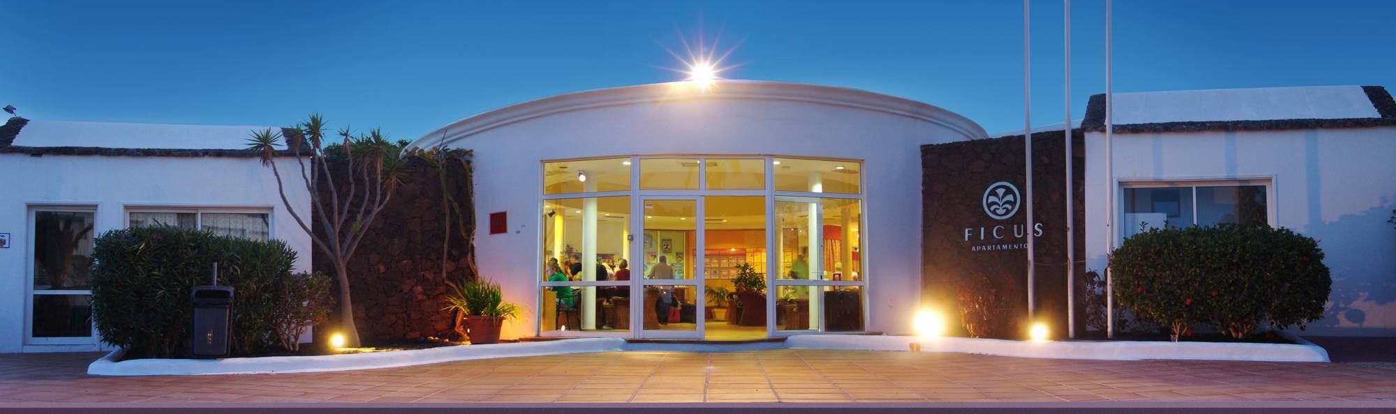 Apartamentos Ficus Costa Teguise Eksteriør billede