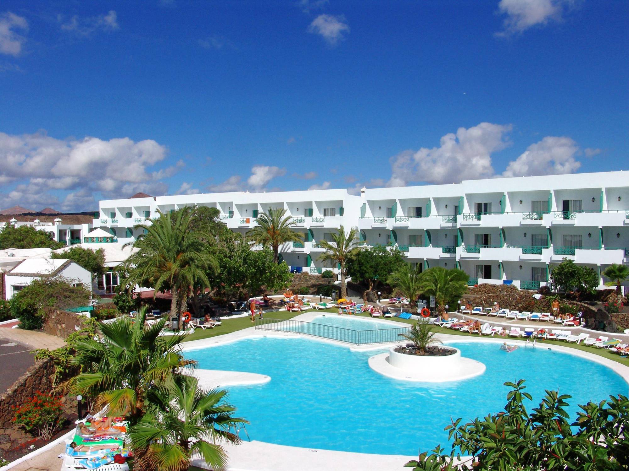Apartamentos Ficus Costa Teguise Eksteriør billede